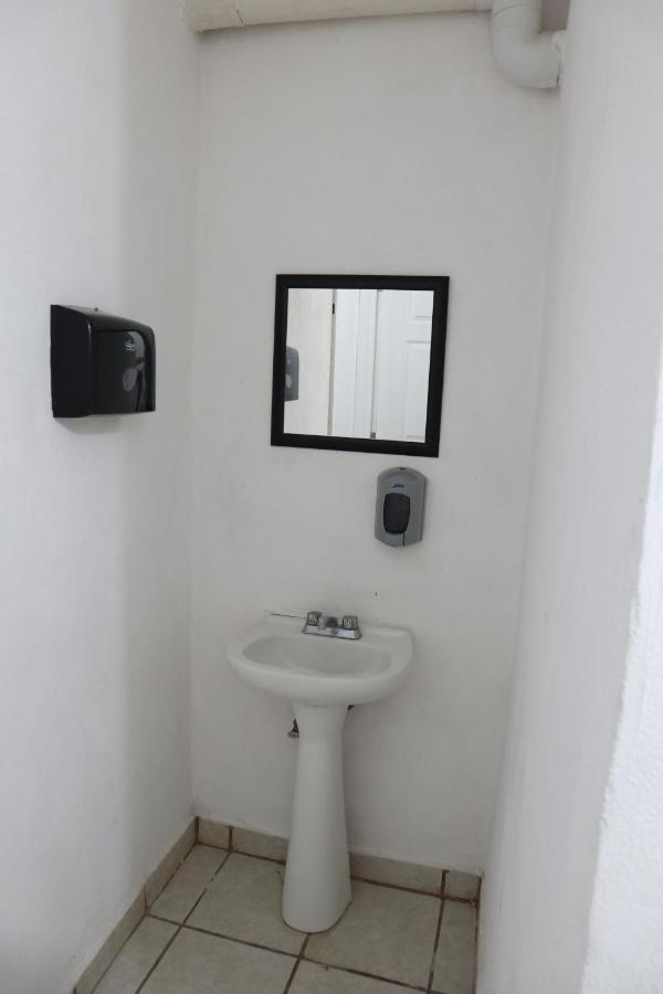 Hostal Purisima Hotel San Francisco Del Rincon Bagian luar foto